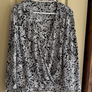Flowy blouse, size L